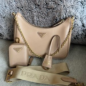 Prada Re-Edition 2005 Saffiano leather bag